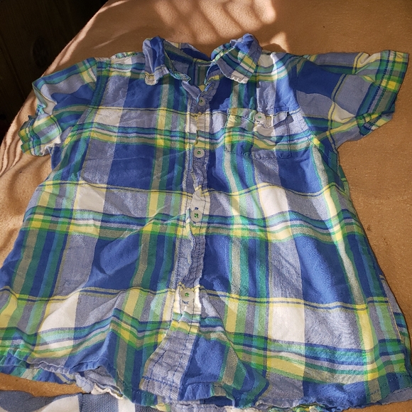 Boys Bundle Play Shirts. (5 pcs.) - Picture 10 of 13